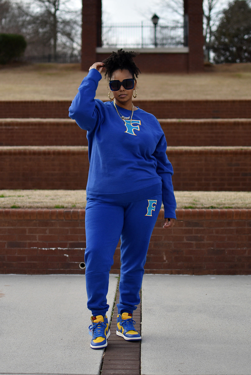 1550 VARSITY SWEATSHIRT