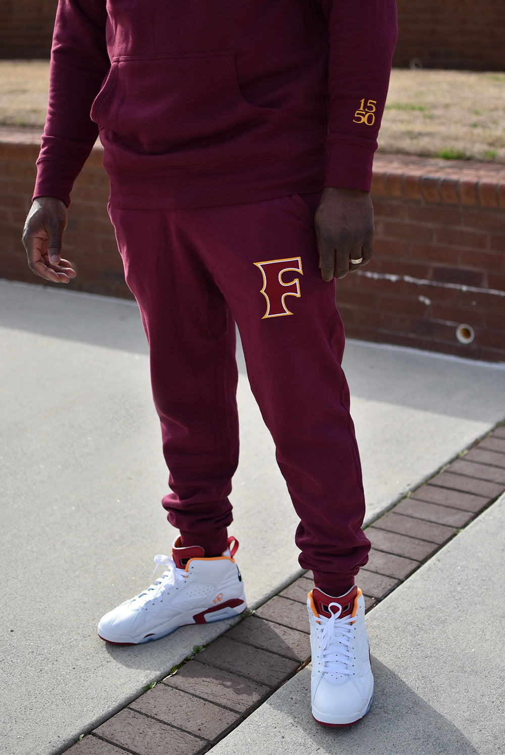 1550 VARSITY SWEATPANTS