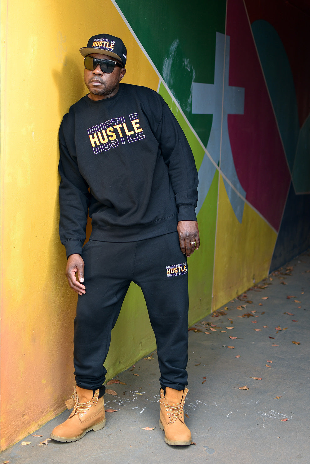HUSTLE SWEATSHIRT