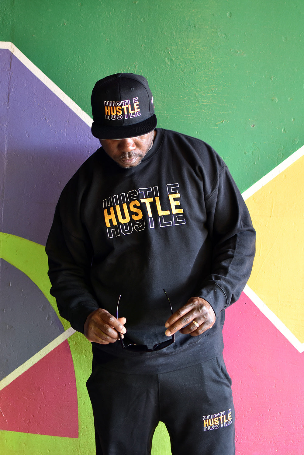 HUSTLE SWEATSHIRT