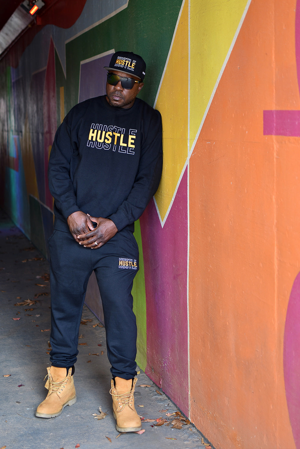HUSTLE SWEATSHIRT